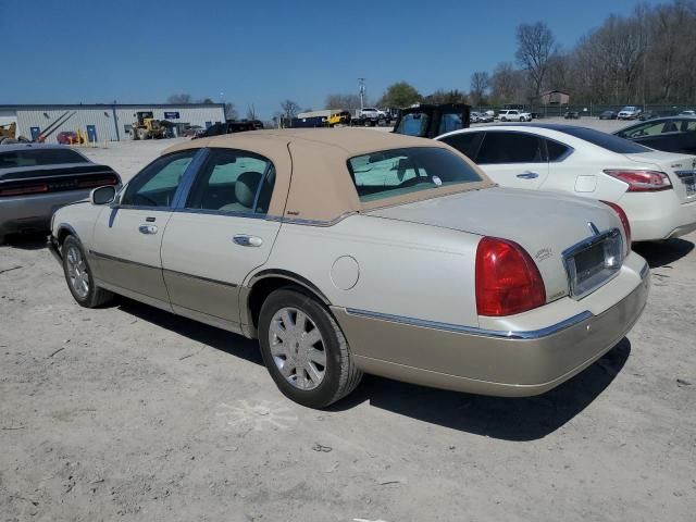 2004 Lincoln Town Car Ultimate