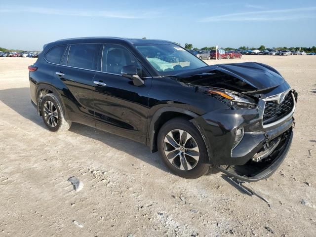 2020 Toyota Highlander Hybrid XLE