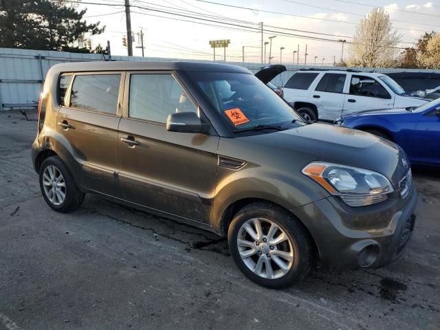 2013 KIA Soul +