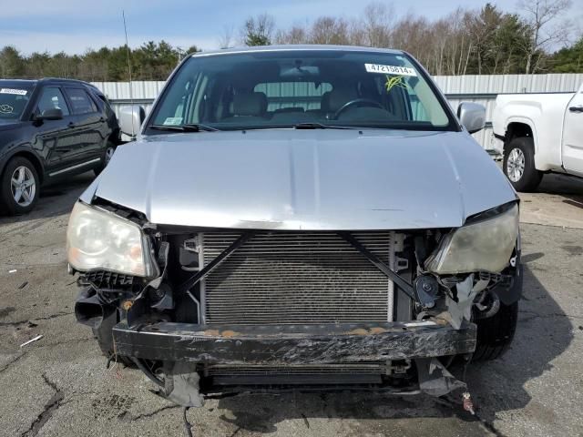 2011 Chrysler Town & Country Touring