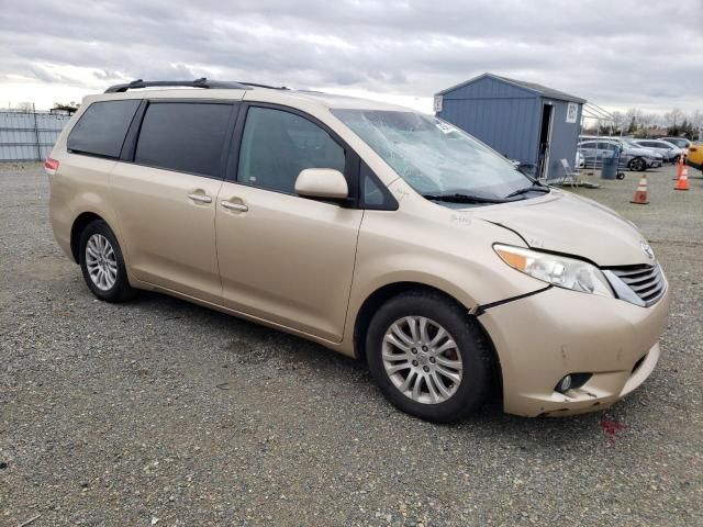 2011 Toyota Sienna XLE