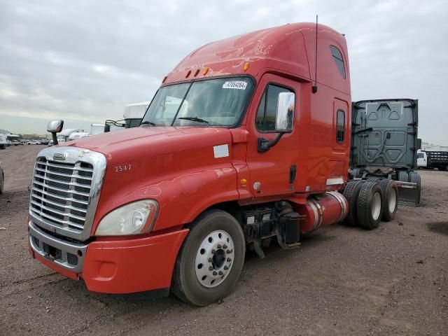 2012 Freightliner Cascadia 125