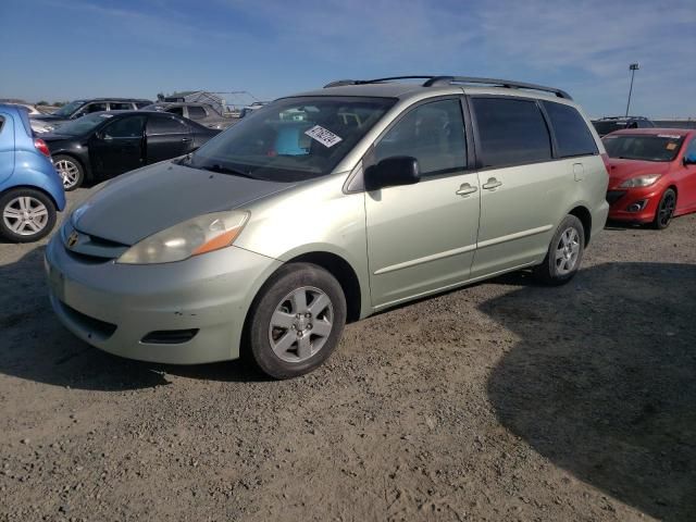 2006 Toyota Sienna CE