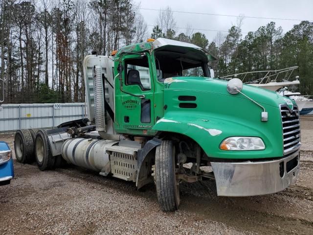 2012 Mack 600 CXU600