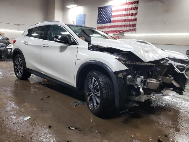 2017 Infiniti QX30 Base