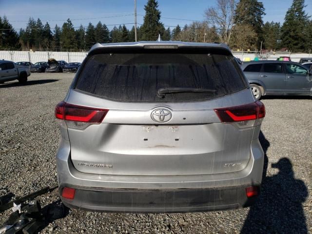 2019 Toyota Highlander SE