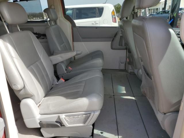 2009 Chrysler Town & Country Touring