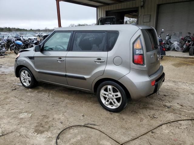 2011 KIA Soul +