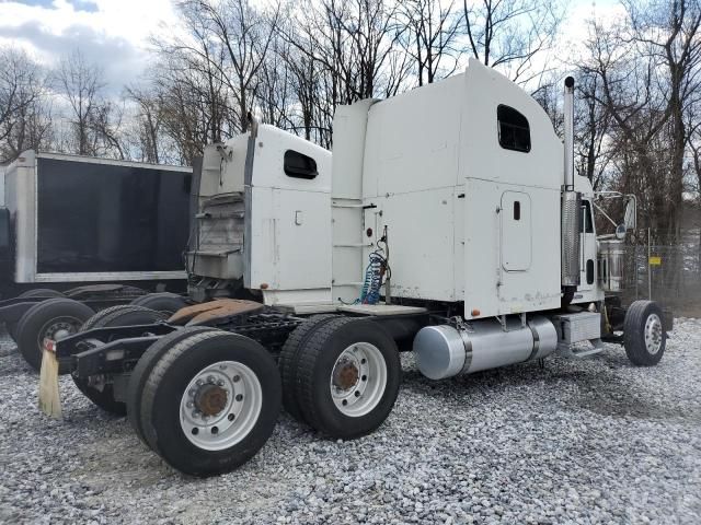 1999 Freightliner Conventional FLD120