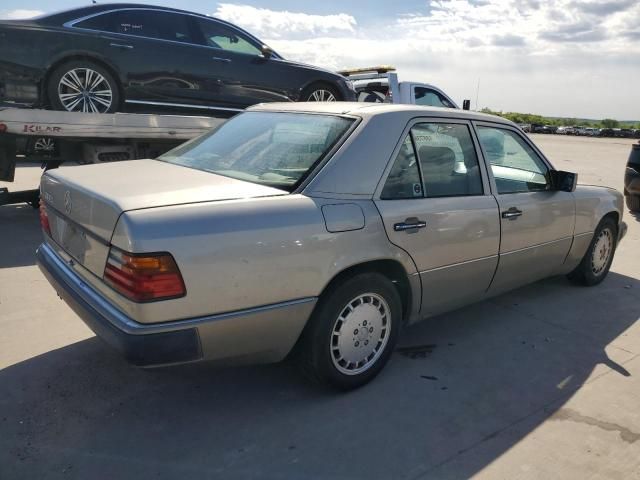 1992 Mercedes-Benz 300 E