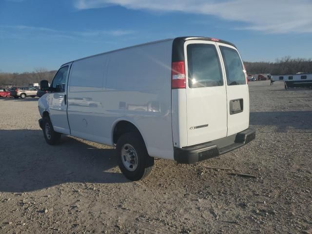 2021 Chevrolet Express G2500