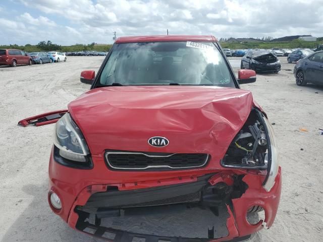 2013 KIA Soul +