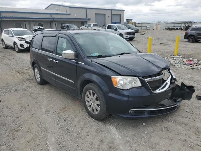 2011 Chrysler Town & Country Touring L