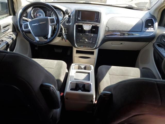 2012 Chrysler Town & Country Touring