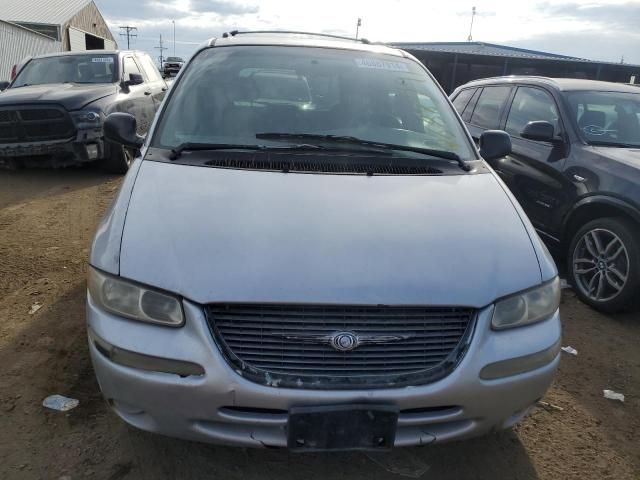 2000 Chrysler Town & Country LXI