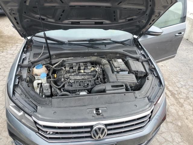 2017 Volkswagen Passat R-Line