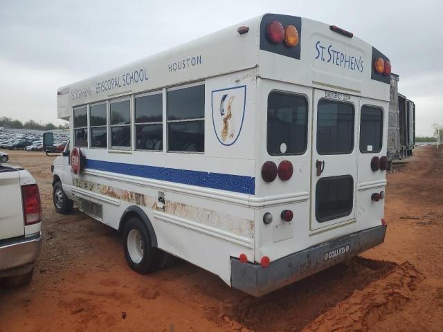 1999 Ford Econoline E450 Super Duty Commercial Cutaway Van