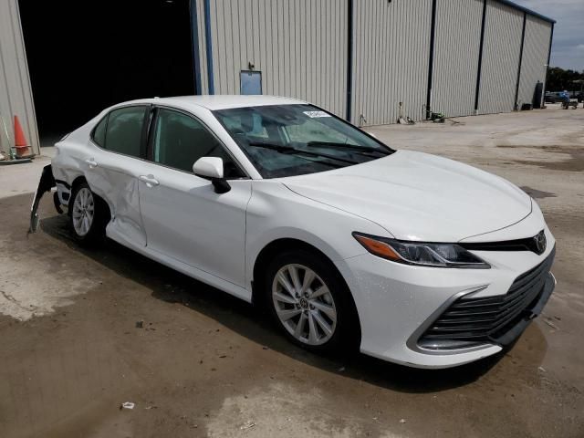 2022 Toyota Camry LE