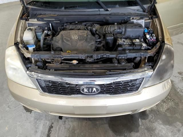 2011 KIA Sedona LX