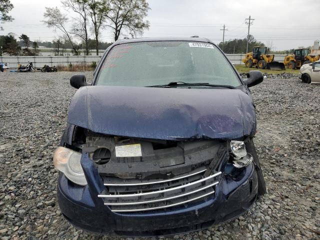 2006 Chrysler Town & Country Touring