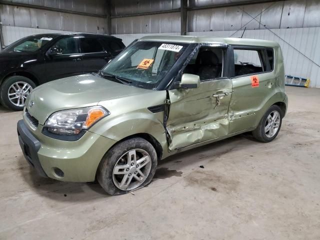 2011 KIA Soul +