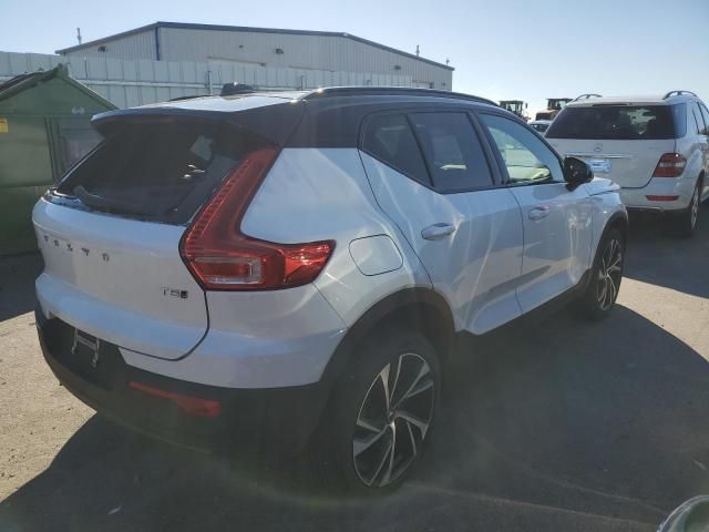 2021 Volvo XC40 T5 R-Design