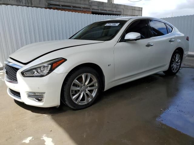 2017 Infiniti Q70 3.7