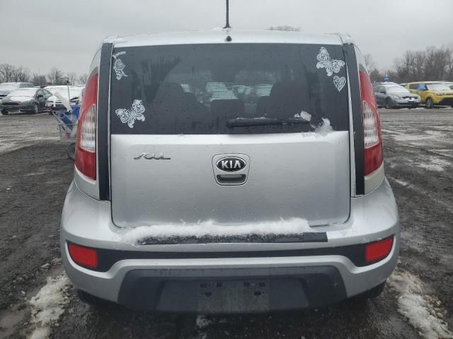 2013 KIA Soul +