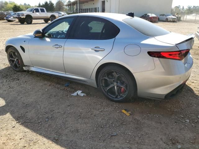 2017 Alfa Romeo Giulia Quadrifoglio