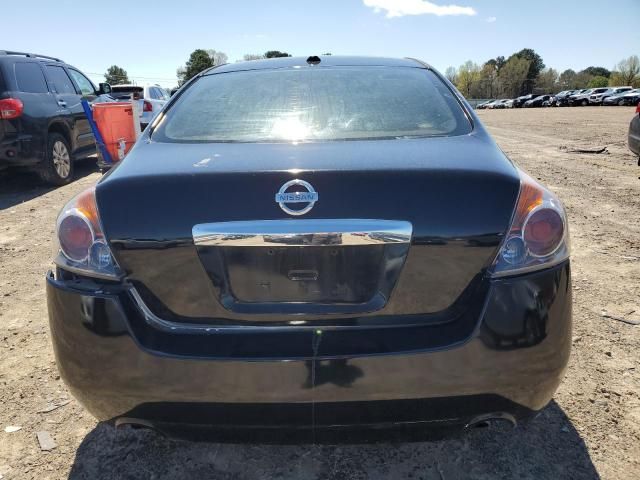 2010 Nissan Altima Base