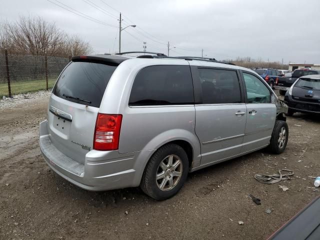 2009 Chrysler Town & Country Touring