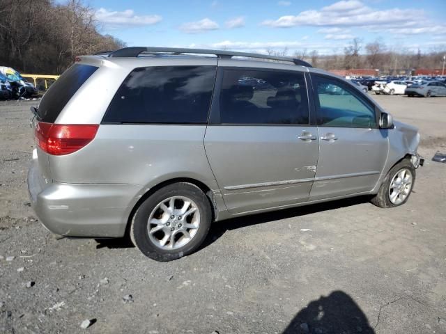 2004 Toyota Sienna XLE