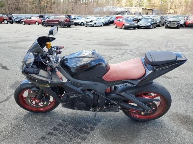 2004 Yamaha YZFR6 L