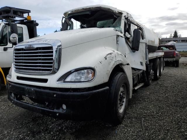 2003 Freightliner Conventional Columbia