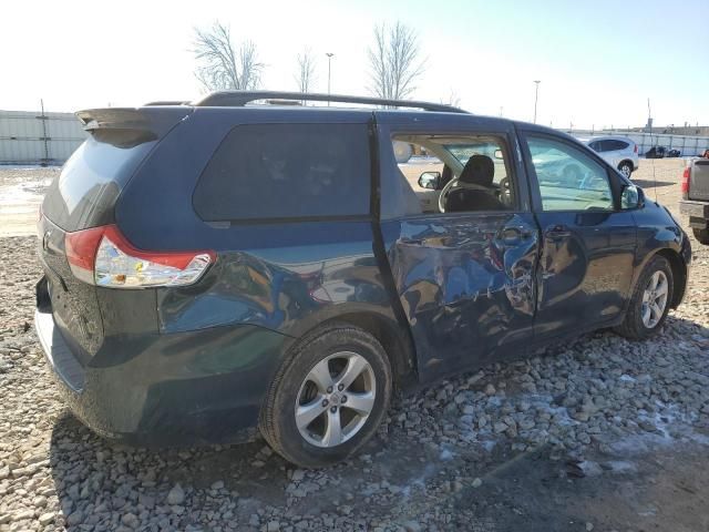 2011 Toyota Sienna LE