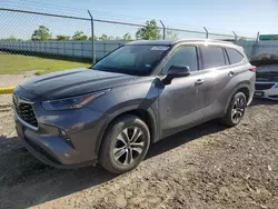 Salvage cars for sale from Copart Houston, TX: 2022 Toyota Highlander XLE