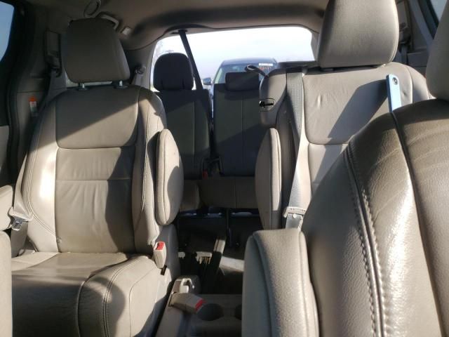 2015 Toyota Sienna XLE