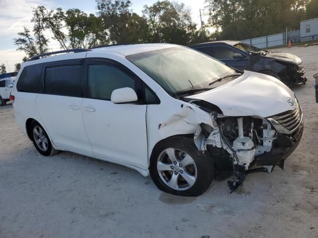 2011 Toyota Sienna LE