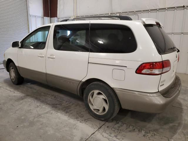 2002 Toyota Sienna LE