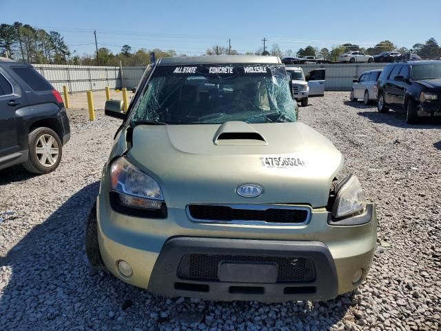 2010 KIA Soul +