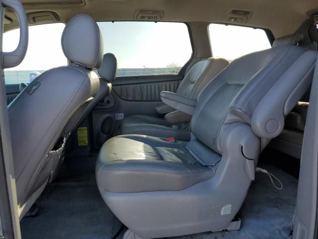 2006 Toyota Sienna XLE