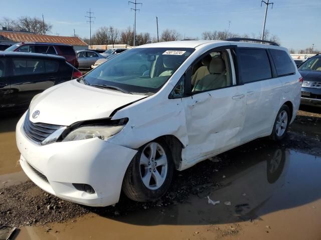 2011 Toyota Sienna LE