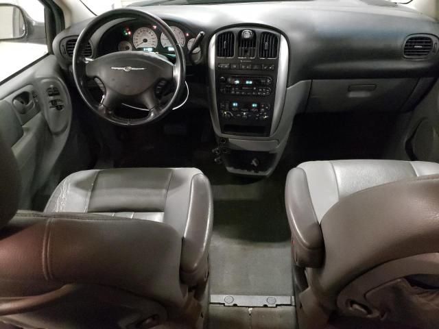 2006 Chrysler Town & Country Touring