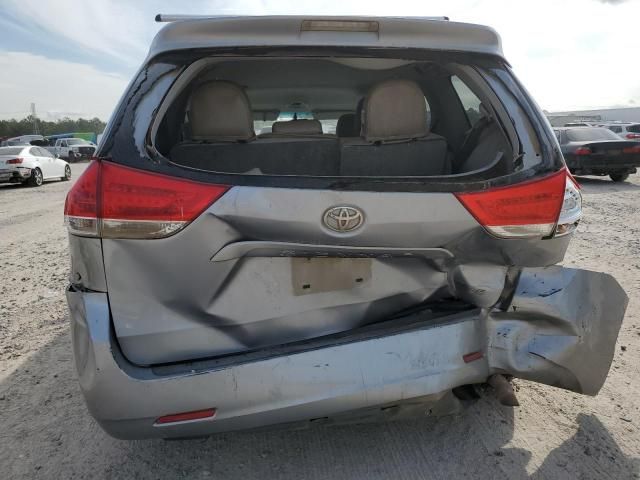 2012 Toyota Sienna LE