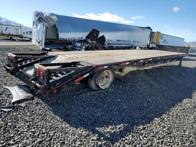 2013 Trailers Flatbed