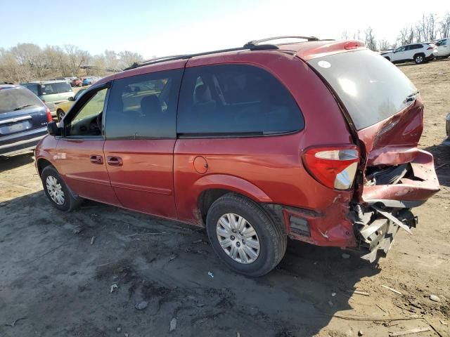 2006 Chrysler Town & Country LX