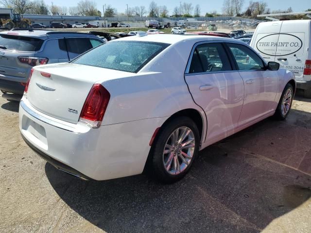 2016 Chrysler 300 Limited