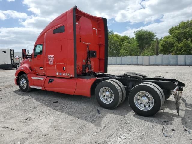 2015 Kenworth Construction T680