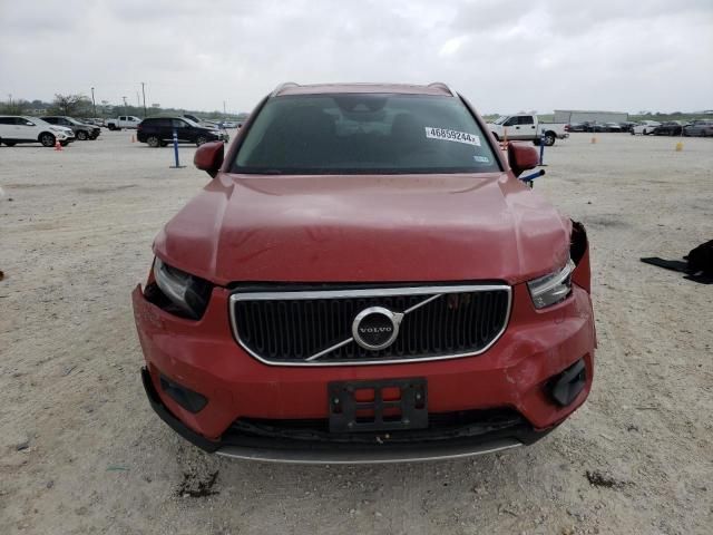 2019 Volvo XC40 T5 Momentum