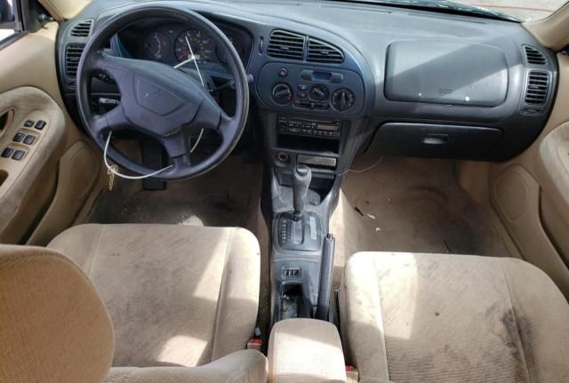 2000 Mitsubishi Mirage DE